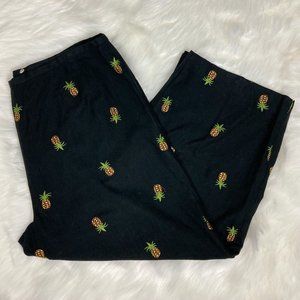 PLAZA SOUTH - 18 - Black Embroidered Pineapple Pan